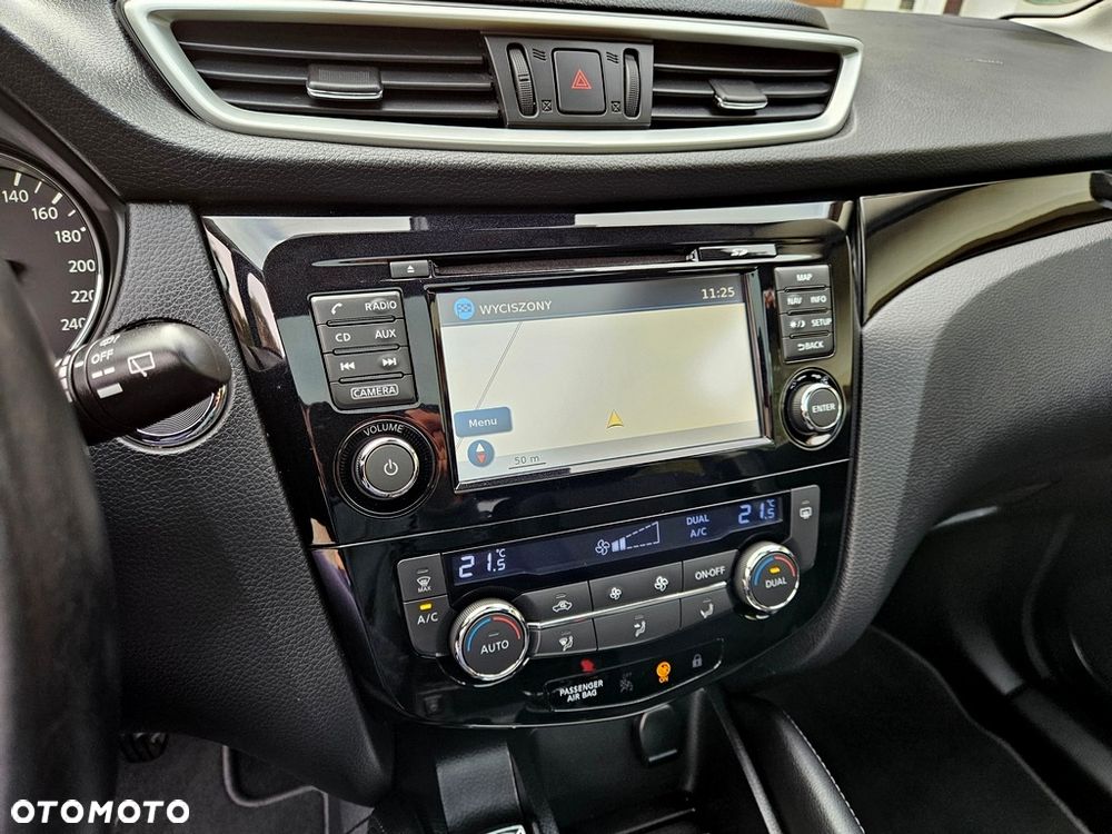 Nissan Qashqai - 25