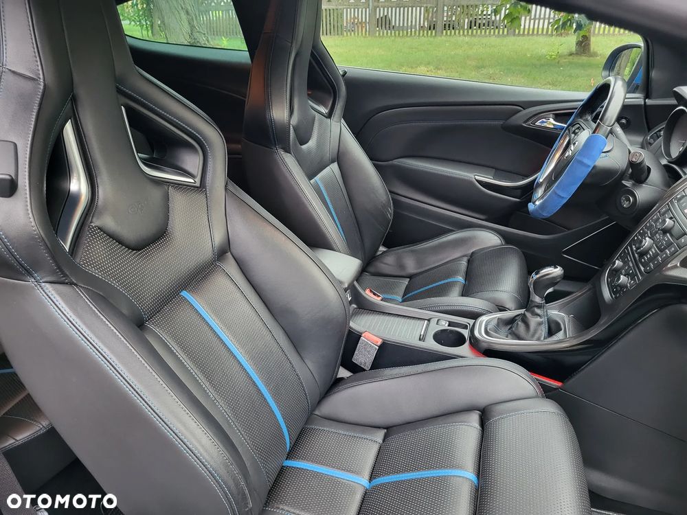 Opel Astra IV GTC OPC - 20