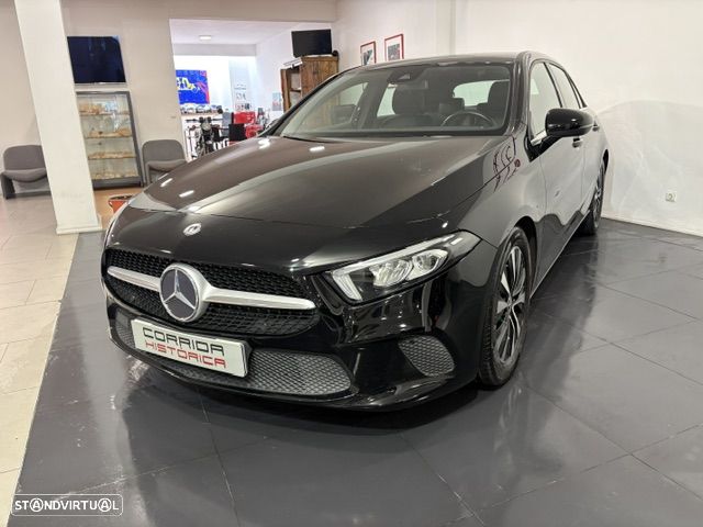 Mercedes-Benz A 180 d Style Plus - 36