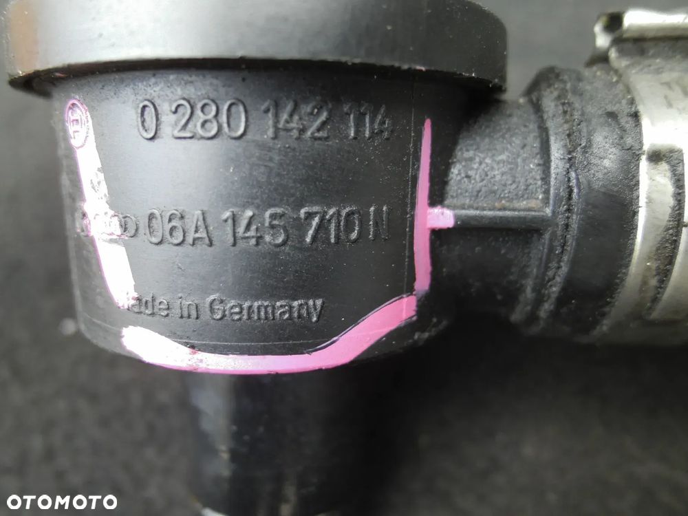 AUDI VW 1.8T 1.9TDI PRZEWÓD + ZAWÓR PODCIŚNIENIA 06A145710N A3 8L - 3