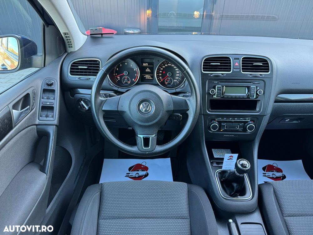 Volkswagen Golf - 13