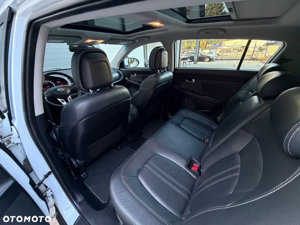 Kia Sportage 2.0 CRDI XL - 13
