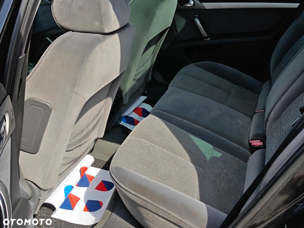 Peugeot 407 HDi 110 Premium - 11