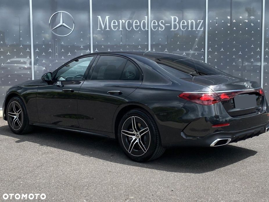 Mercedes-Benz Klasa E - 2