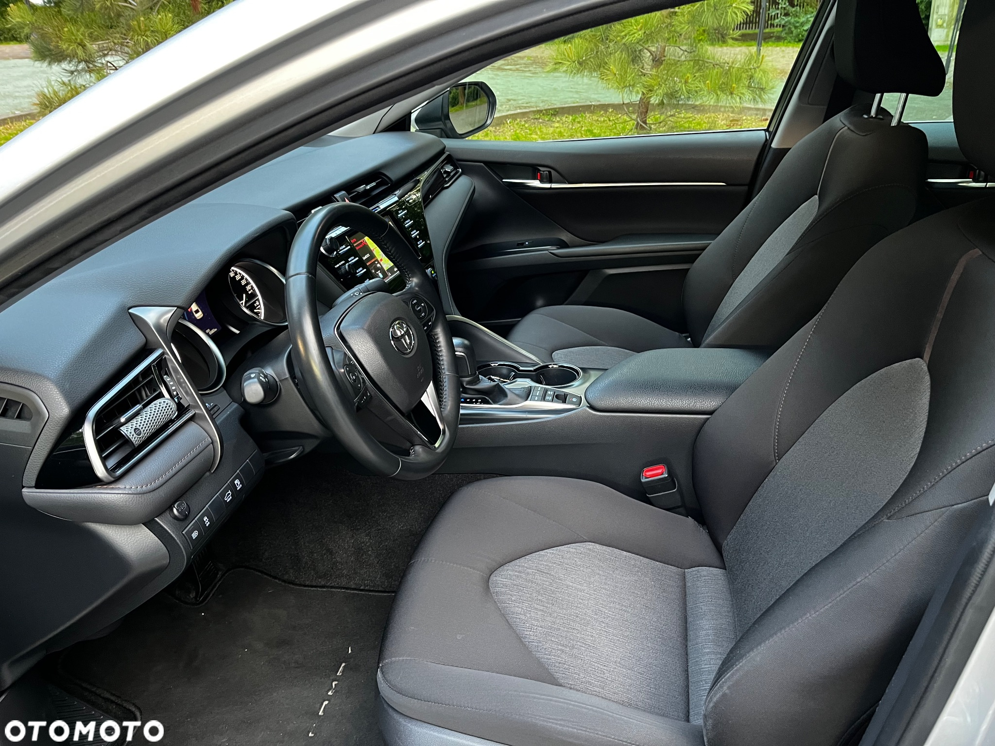 Toyota Camry 2.5 Hybrid Comfort CVT - 17