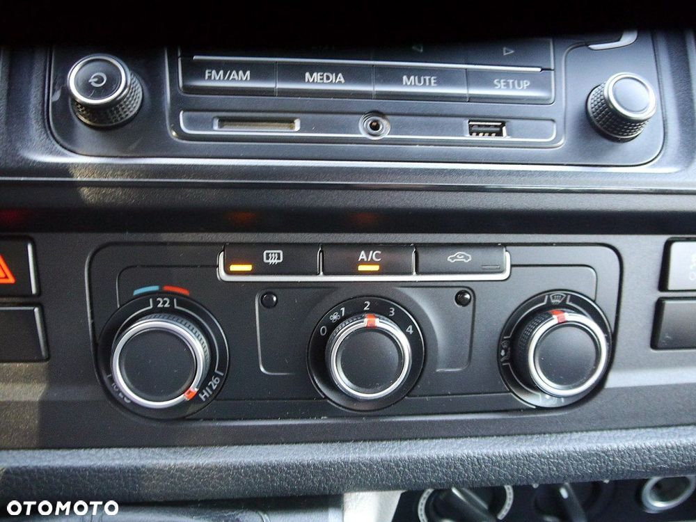 Volkswagen Transporter L2H1 Plus Comfortline - 22