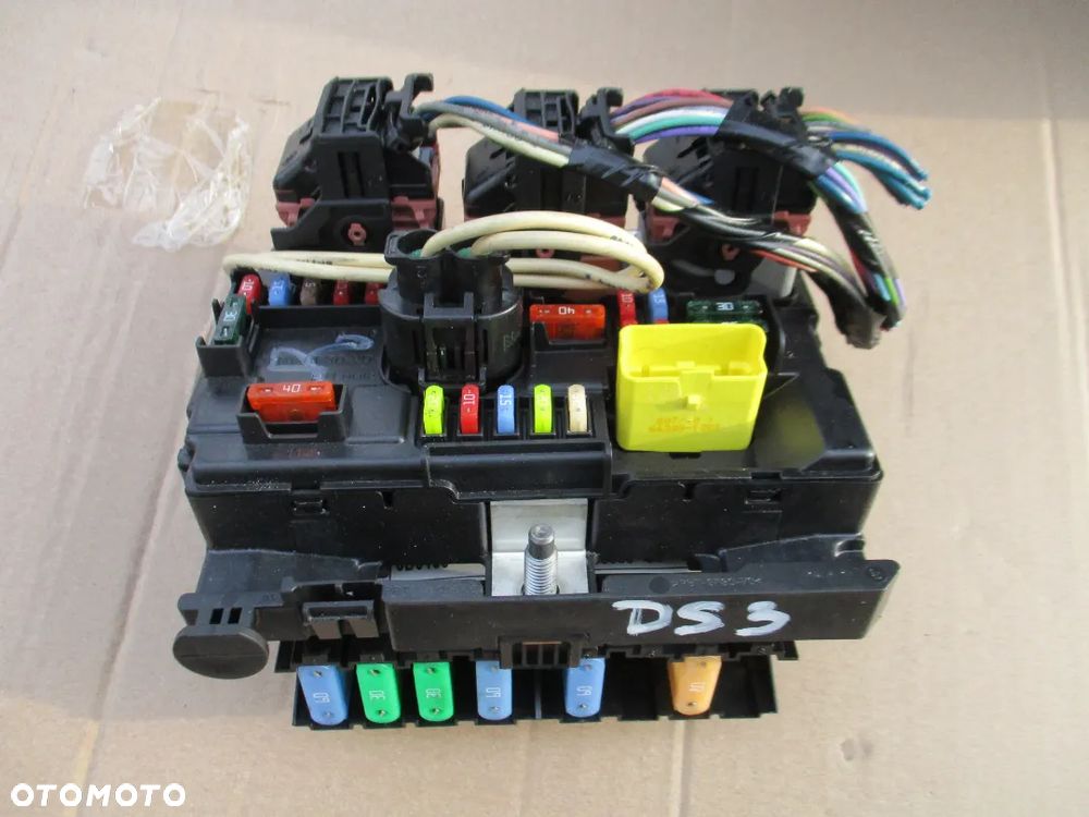 PEUGEOT CITROEN C3 II DS3 MODUŁ BSM R08 9667199680 - 1