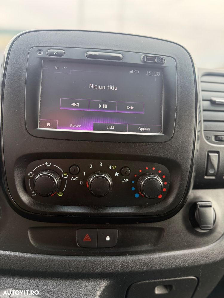 Opel VIVARO - 25