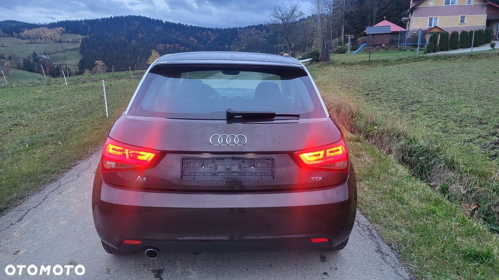 Audi A1 1.6 TDI S line edition - 11