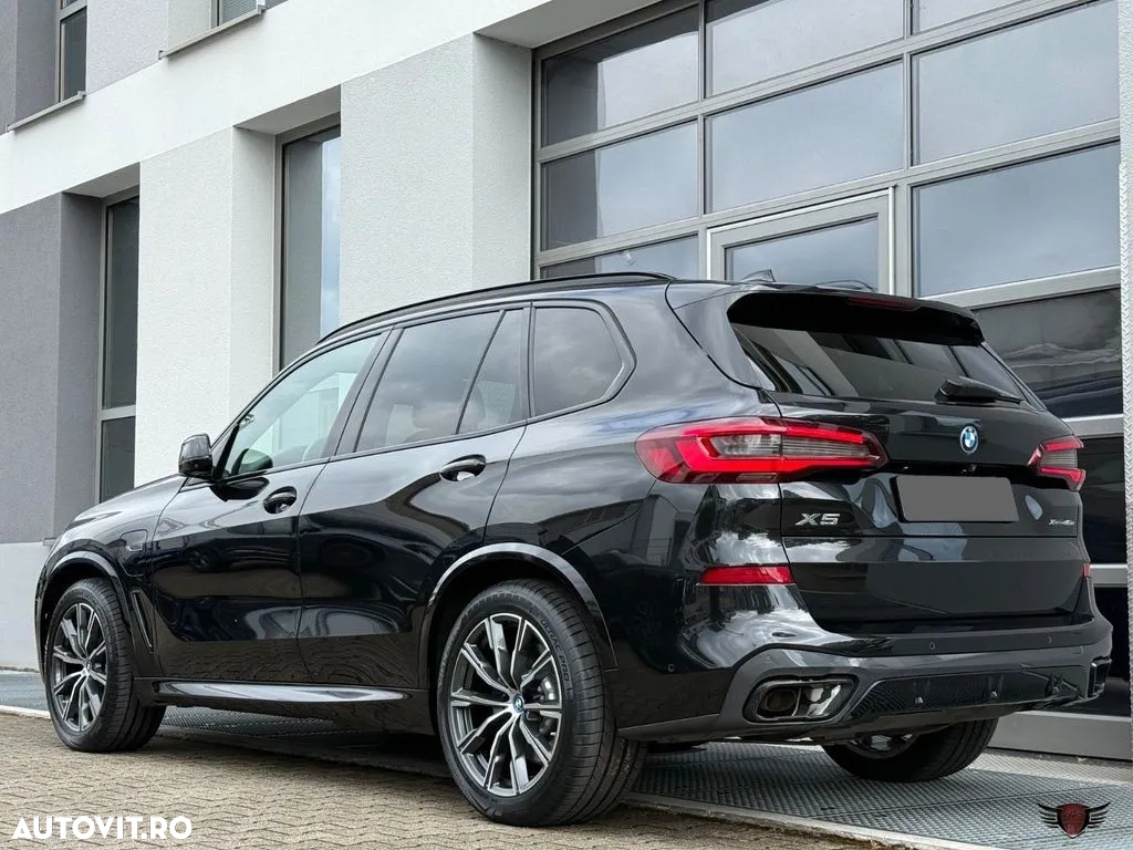 BMW X5 xDrive45e AT PHEV - 3