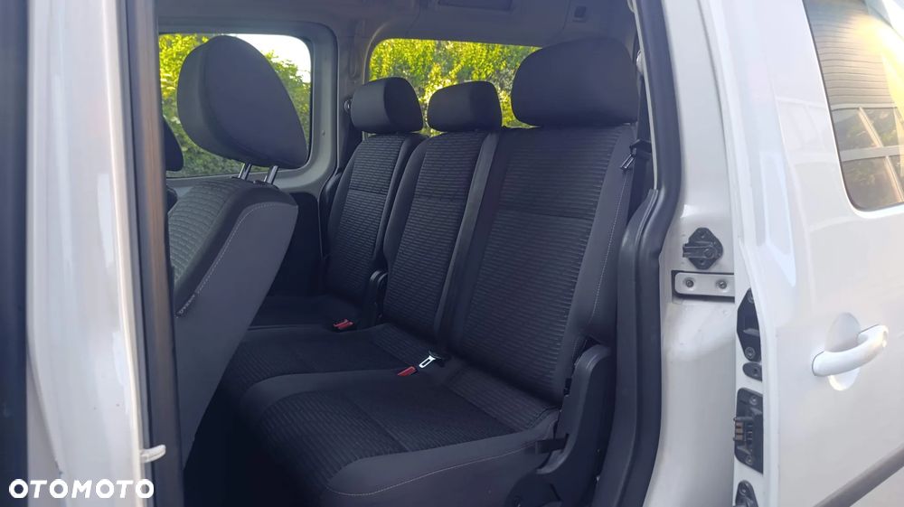 Volkswagen Caddy Maxi Highline DSG - 5