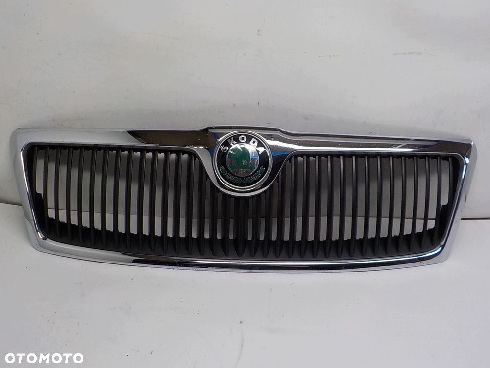 SKODA OCTAVIA II 2 GRILL ATRAPA CHŁODNICY - 1