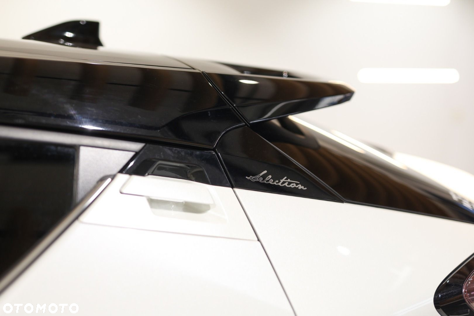 Toyota C-HR - 34