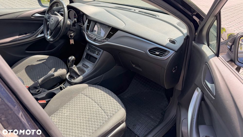Opel Astra 1.4 T 120 Lat - 10