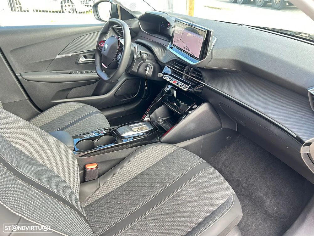 Peugeot 208 1.2 Hybrid Allure e-DCS6 - 9