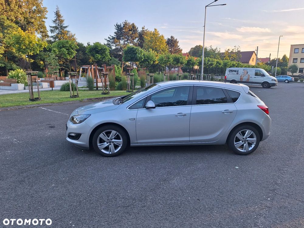 Opel Astra 1.4 Turbo ecoFLEX Start/Stop ENERGY - 2