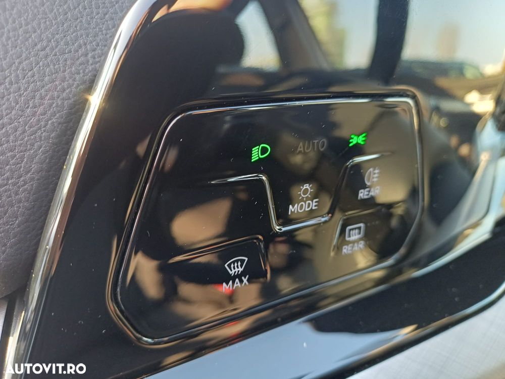 Volkswagen Golf 1.5 TSI ACT Life - 14