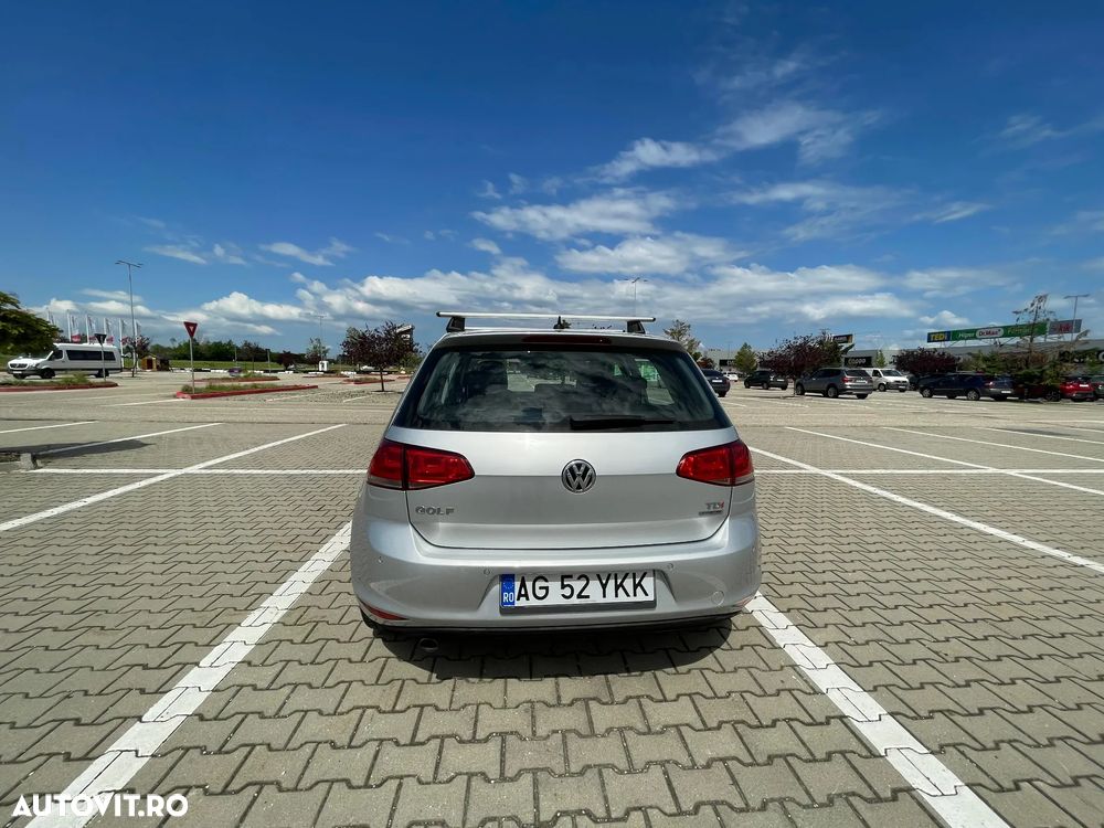 Volkswagen Golf 1.6 TDI DPF BlueMotion Technology Comfortline - 2