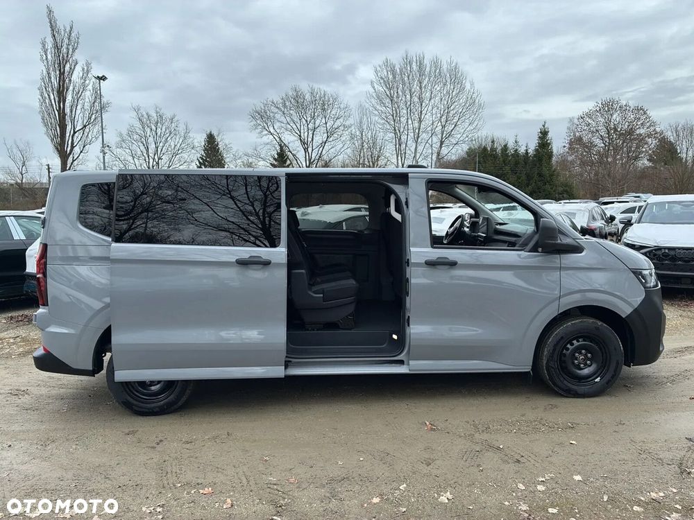 Volkswagen Caravelle - 9