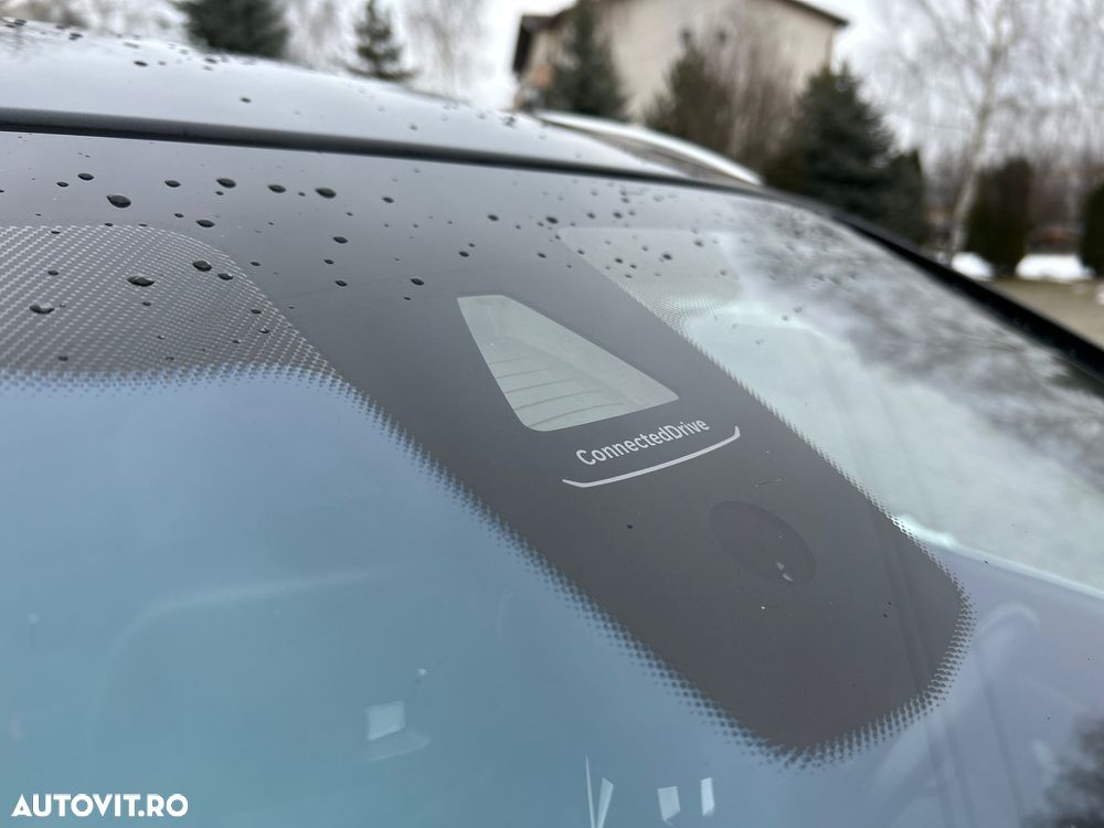 BMW Seria 5 520d Luxury Line - 11