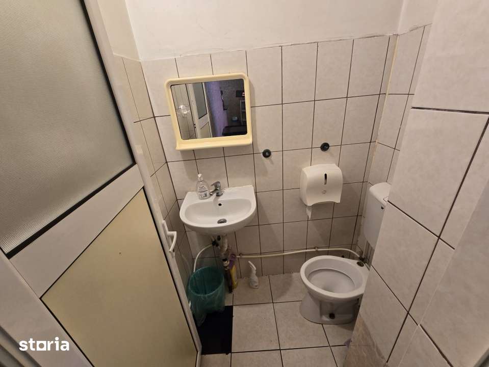 Inchiriere Spatiu Comercial Vitrat, 45 mp Baza 3 - Carrefour Felicia. - Imagine principală: 5/5