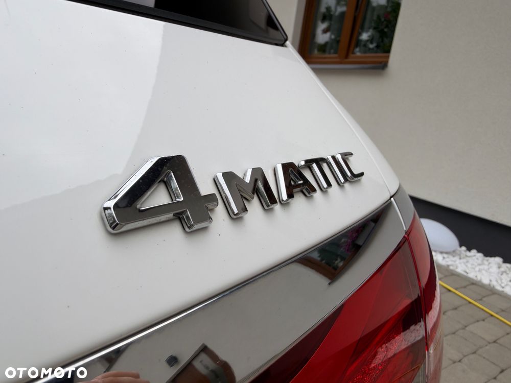 Mercedes-Benz Klasa E 220 d 4-Matic 9G-TRONIC - 13