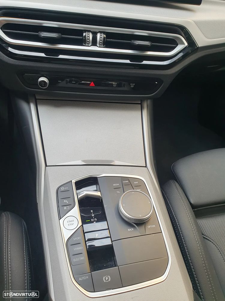 BMW 320 e Auto - 24
