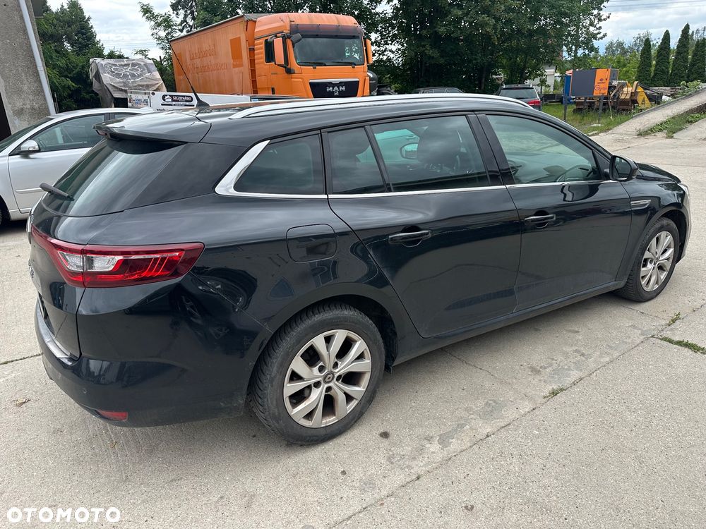 Renault Megane TCe 140 GPF LIMITED - 6