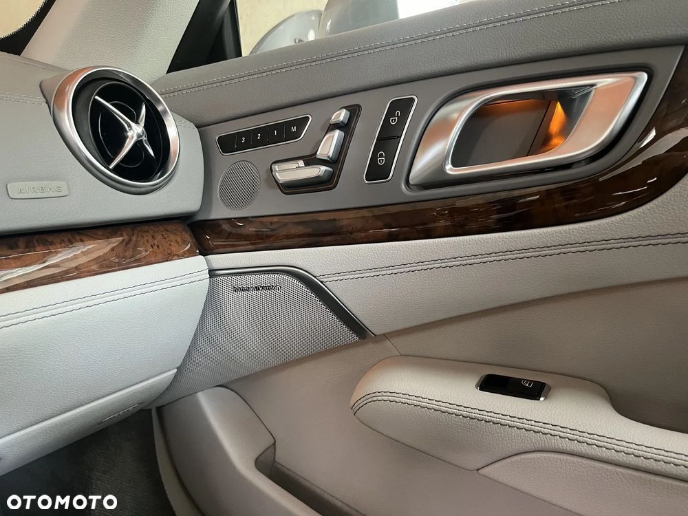 Mercedes-Benz SL 500 7G-TRONIC - 18