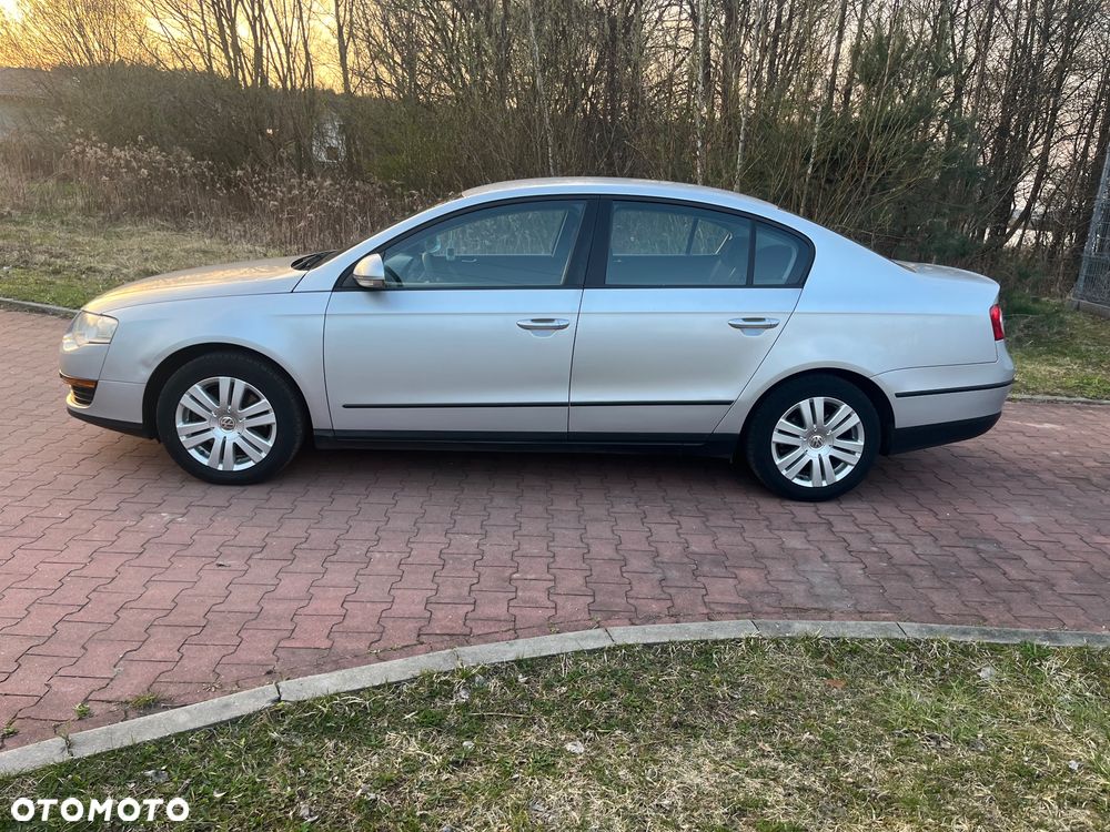 Volkswagen Passat 1.9 TDI Comfortline - 5