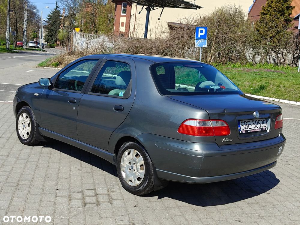 Fiat Albea 1.4 Dynamic - 16