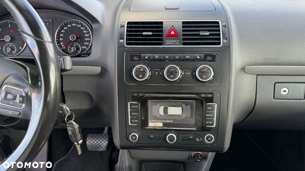 Volkswagen Touran 2.0 TDI DPF Highline DSG - 30