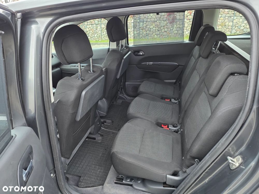 Peugeot 5008 2.0 HDi Premium - 17