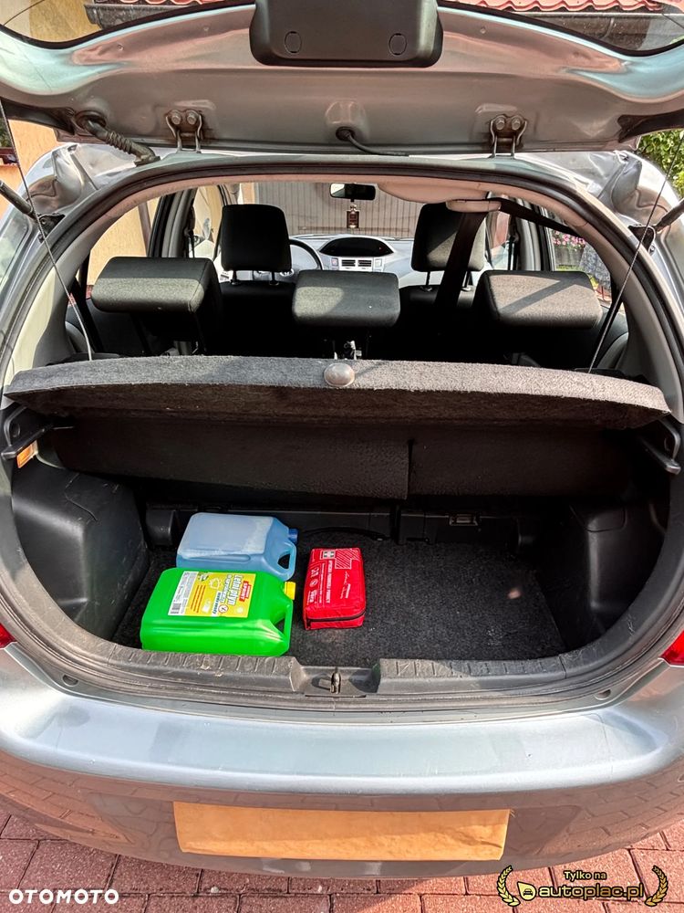 Toyota Yaris 1.33 Prestige - 11