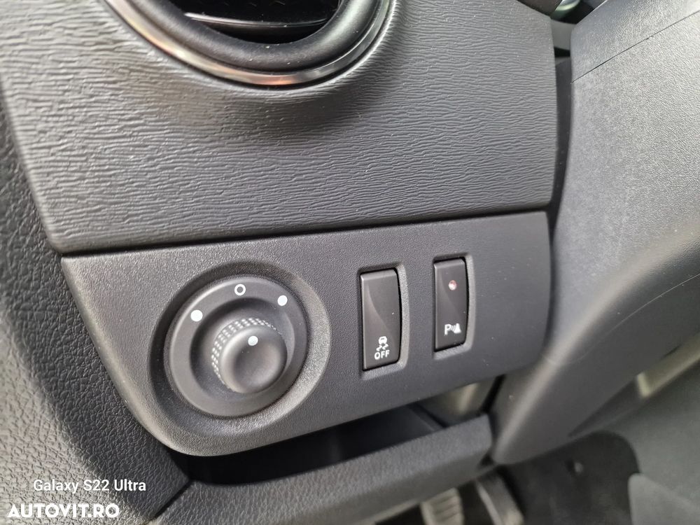 Dacia Lodgy TCe 115 Stepway Celebration - 16