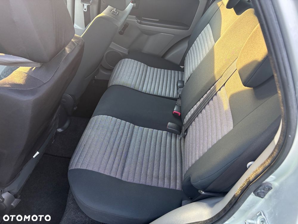 Suzuki SX4 1.6 DDiS Comfort - 13