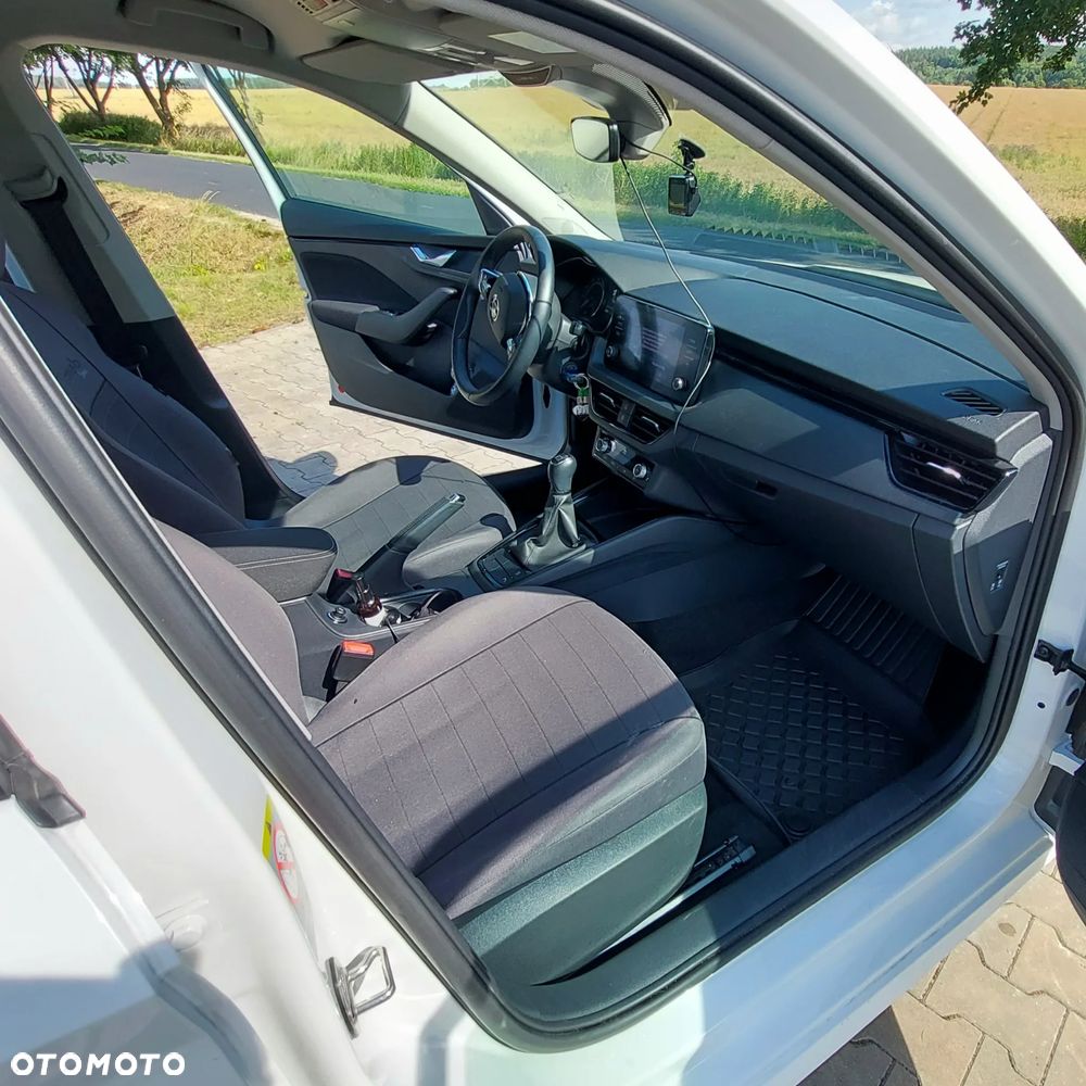 Skoda Kamiq 1.5 TSI Ambition - 3