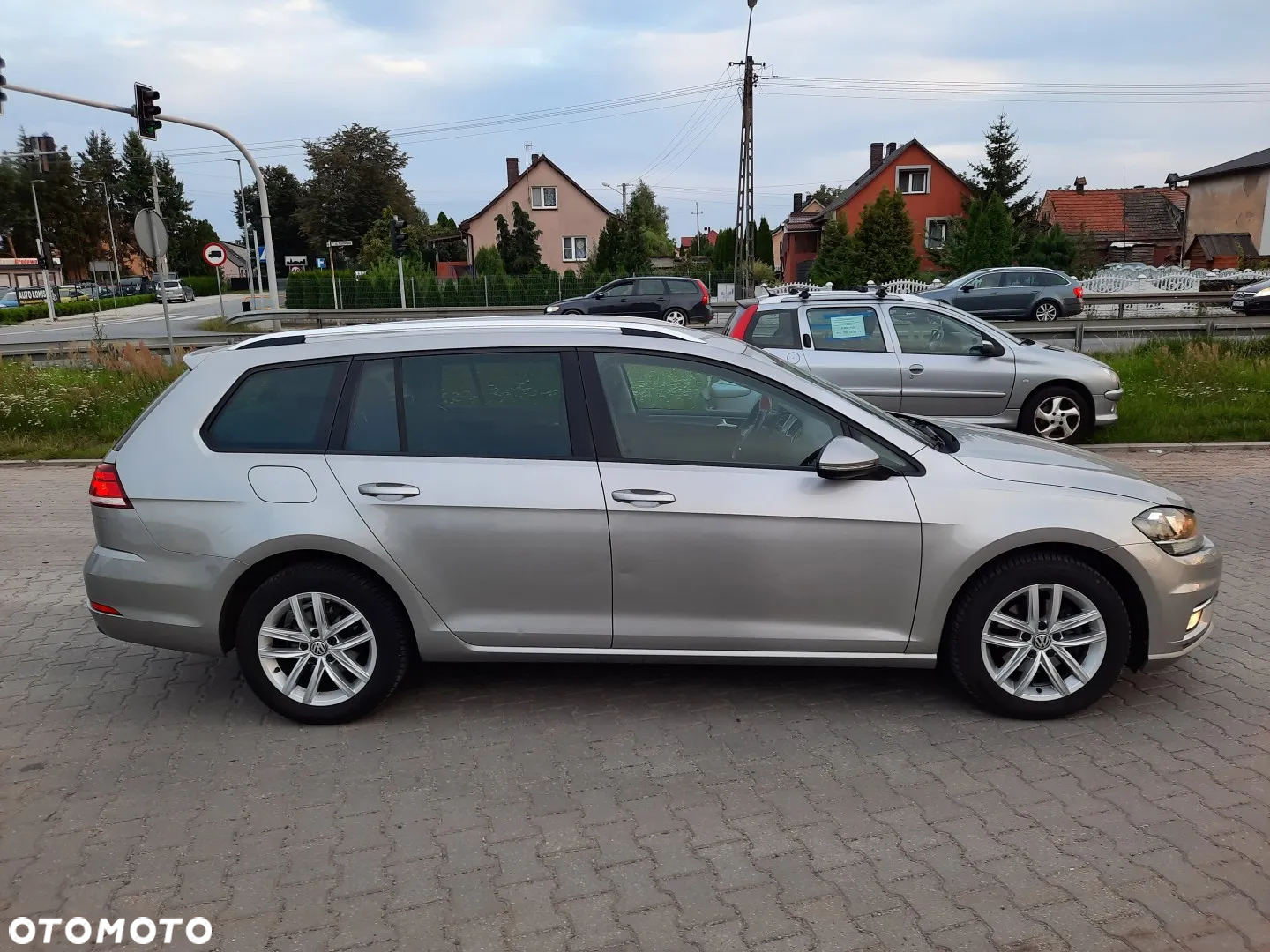 Volkswagen Golf Variant 1.6 TDI (BlueMotion Technology) Comfortline - 6
