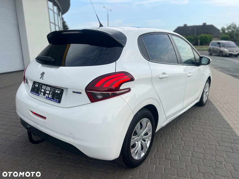 Peugeot 208 1.6 BlueHDi Allure S&S - 2