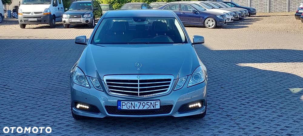 Mercedes-Benz Klasa E - 21