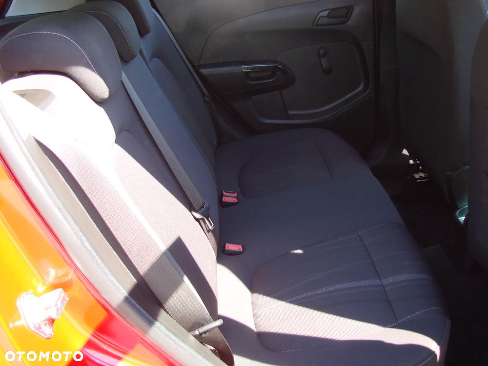 Chevrolet Aveo - 16