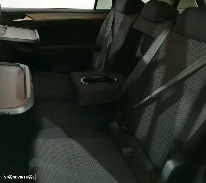 VW Tiguan Allspace 2.0 TDI Confortline DSG - 6