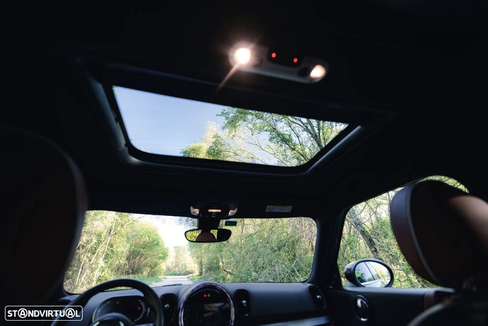 MINI Countryman Cooper SE ALL4 Auto - 17