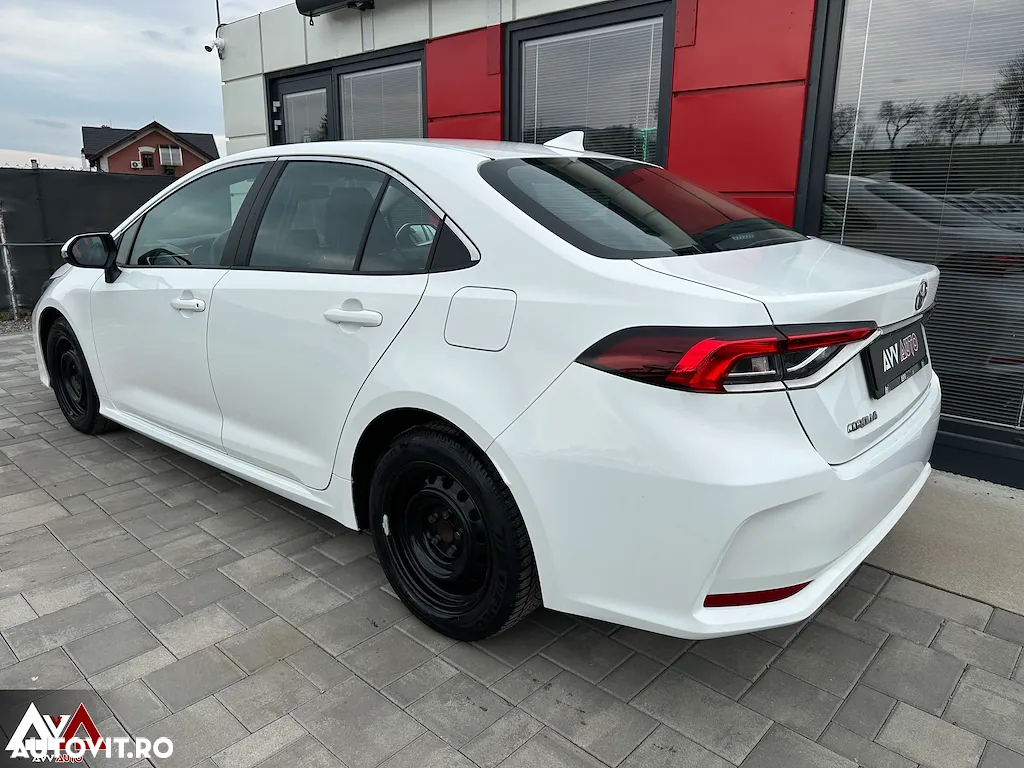 Toyota Corolla - 4