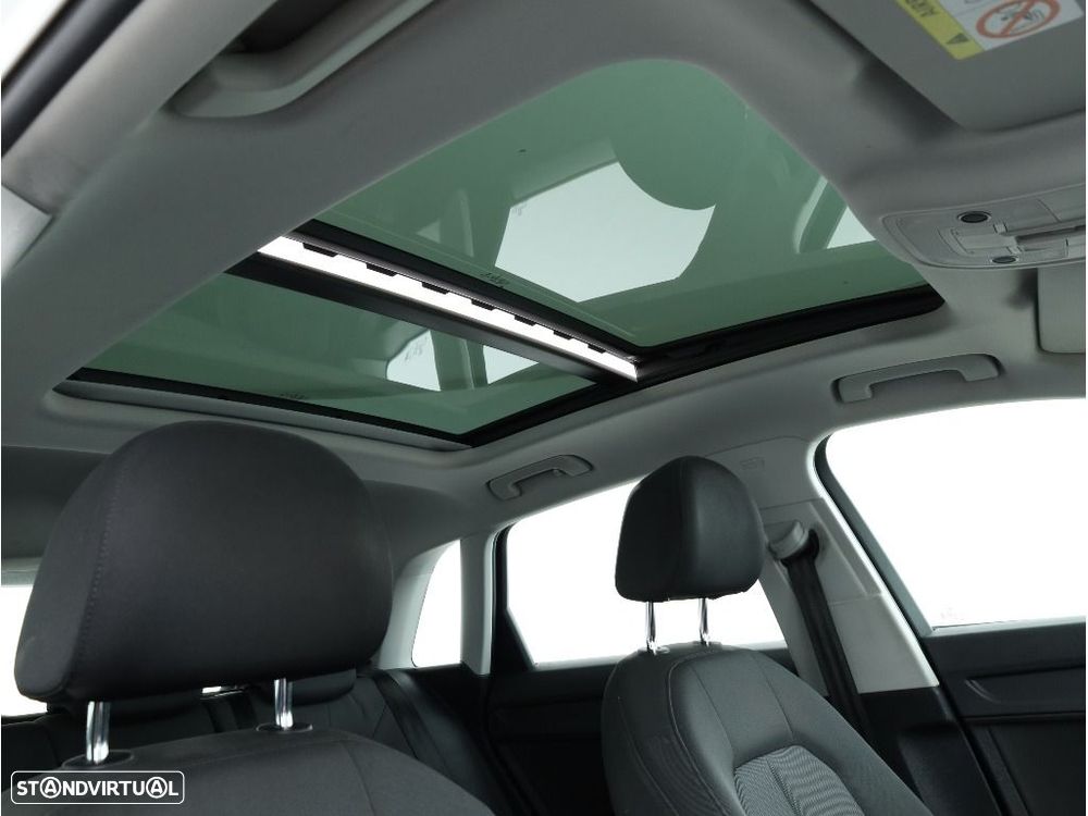 Audi Q3 35 TDI S tronic - 30