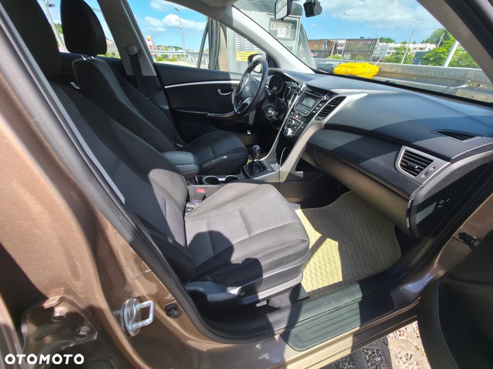 Hyundai i30 1.6 CRDi Comfort - 9