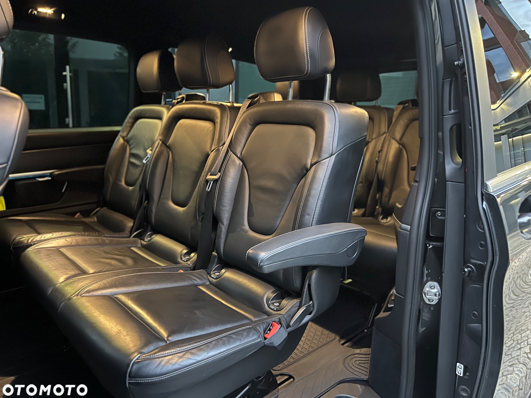 Mercedes-Benz Klasa V 300 d 4-Matic Avantgarde 9G-Tronic (ekstra d³) - 11