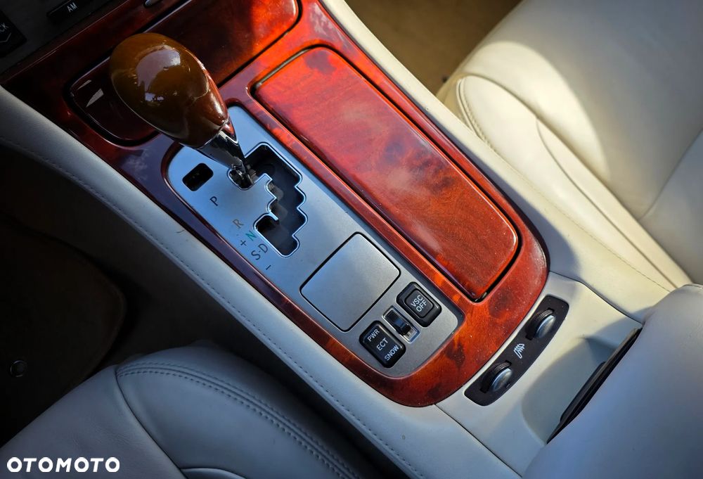 Lexus SC Prestige - 26