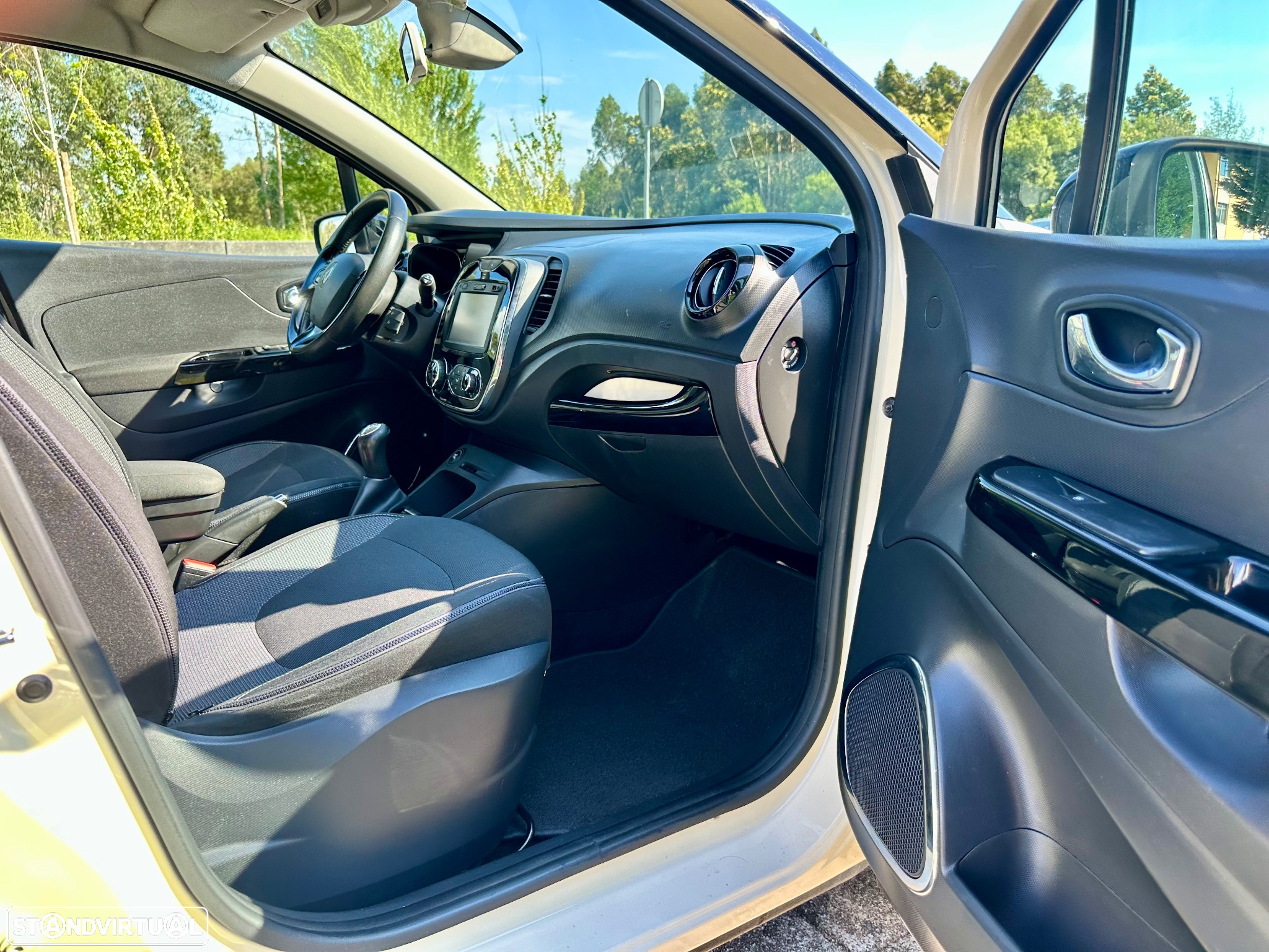 Renault Captur 0.9 TCE Exclusive - 33