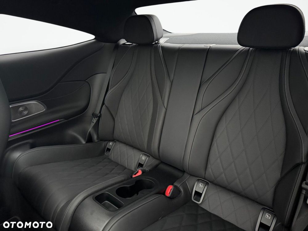 Mercedes-Benz CLE - 13